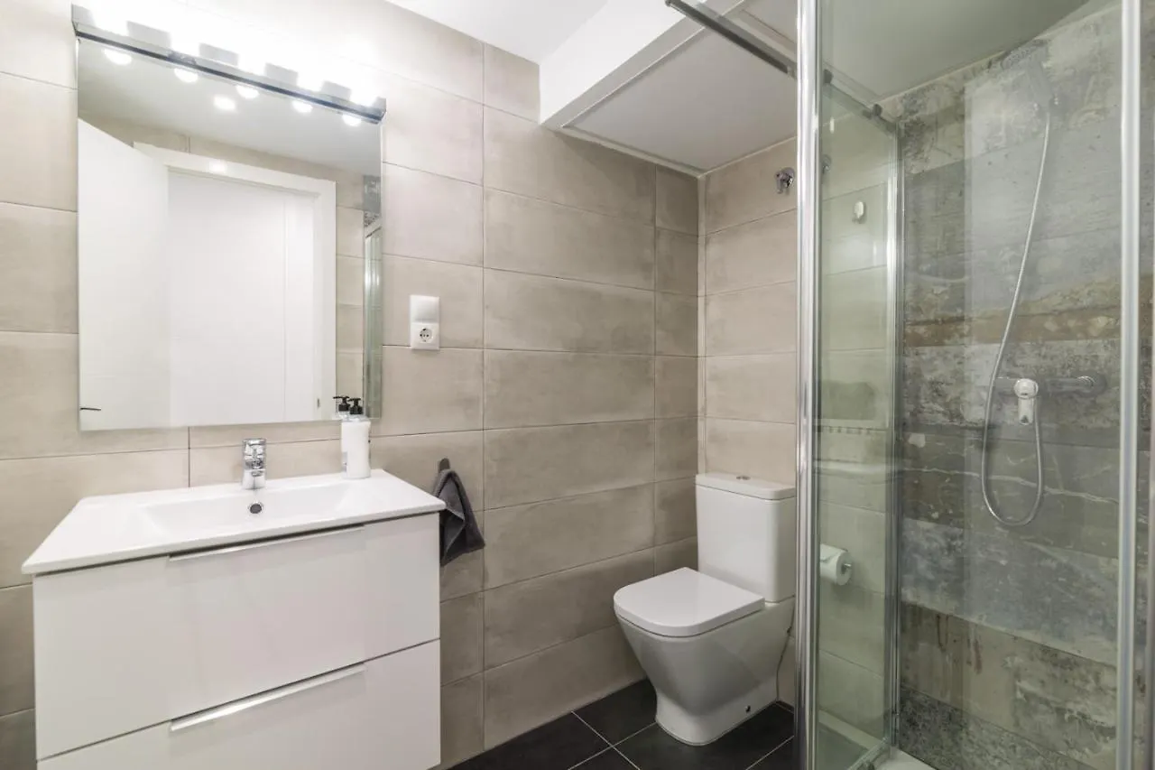 Roca Chica A Apartamento Adc Torremolinos Apartment